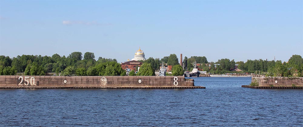 View of Kronshtadt Marine Cathedral.